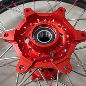 Low price dirt bike wheels hub from China manufacturer